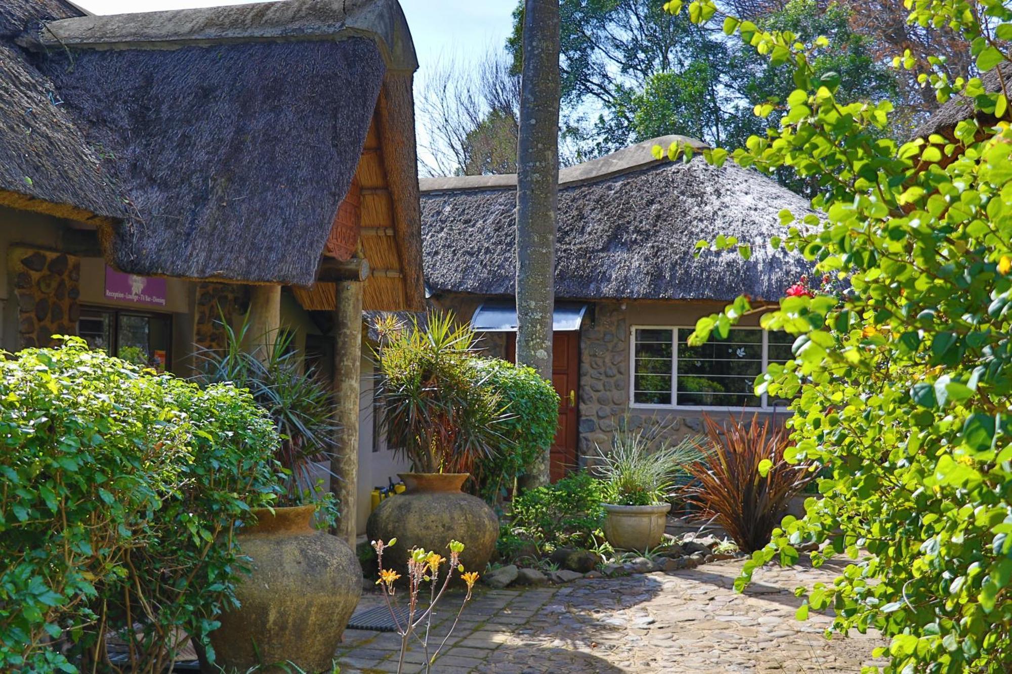 Kukummi Lodge - Formerly Mackaya Bella Country Lodge Champagne Valley 外观 照片