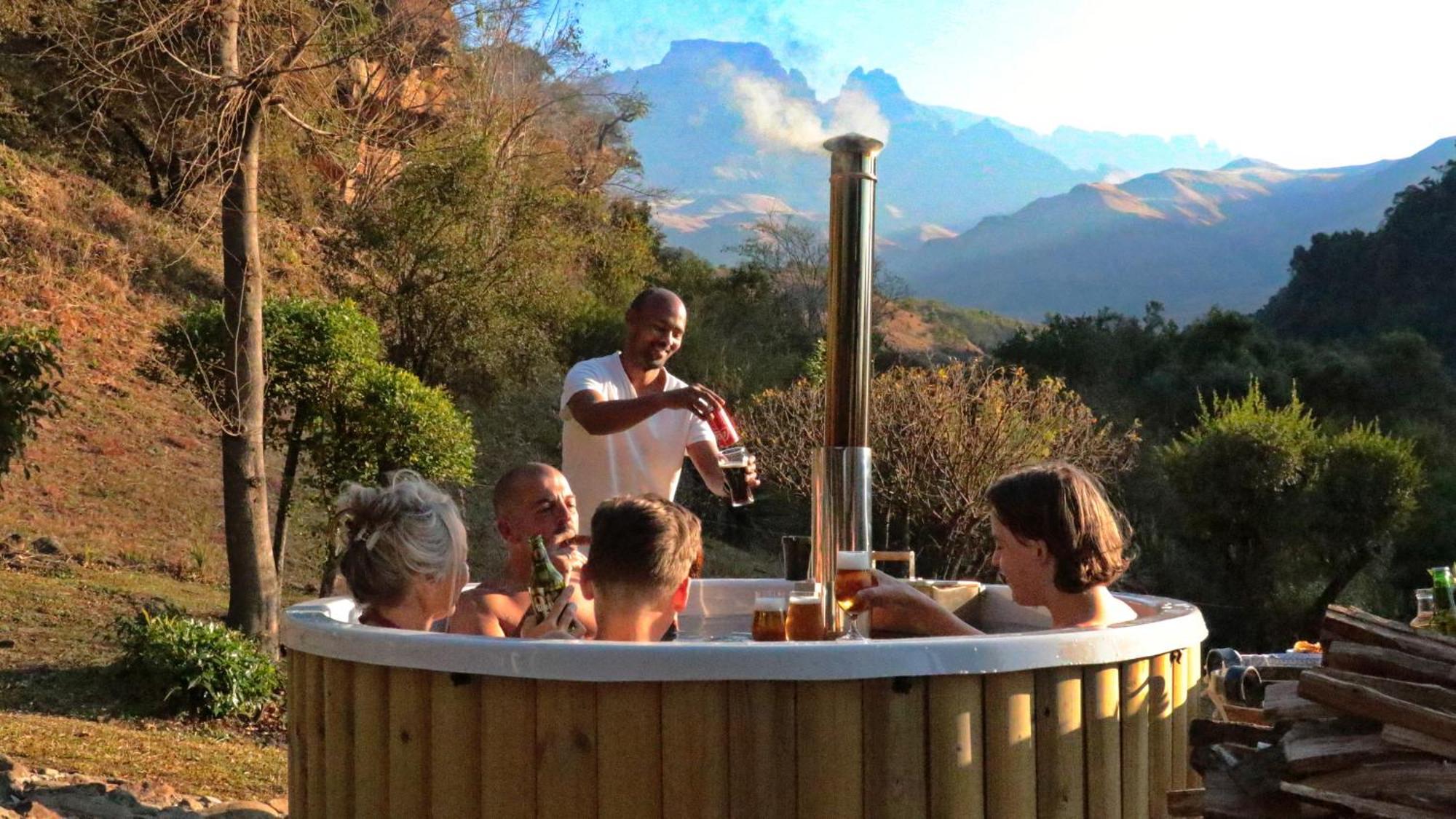 Kukummi Lodge - Formerly Mackaya Bella Country Lodge Champagne Valley 外观 照片