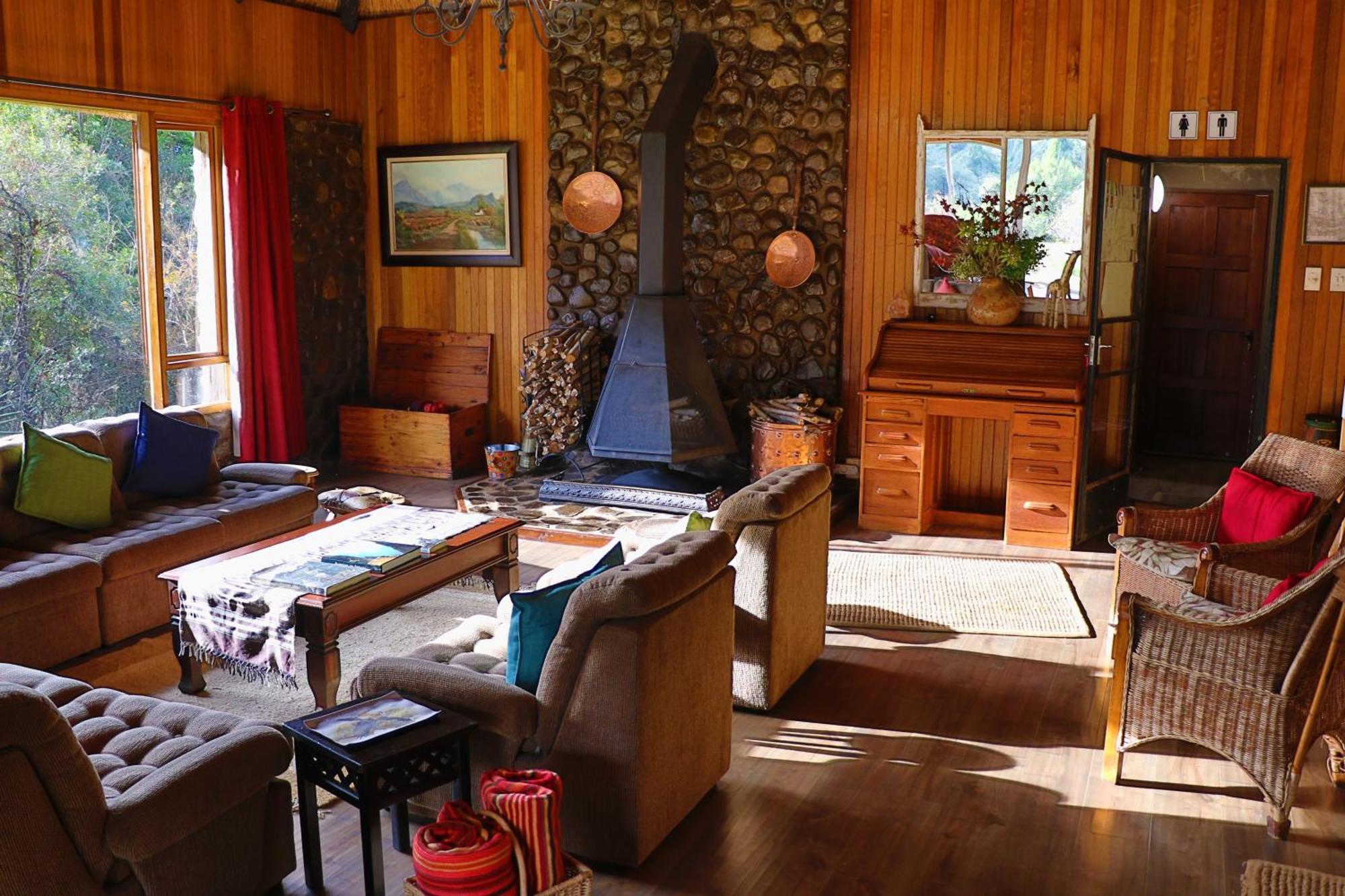 Kukummi Lodge - Formerly Mackaya Bella Country Lodge Champagne Valley 外观 照片